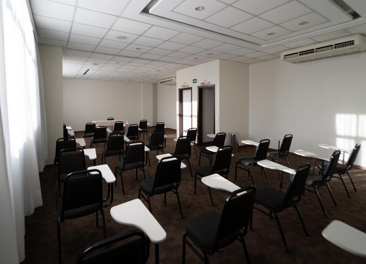 Executive Inn Hotel อูเบร์ลังเจีย ภายนอก รูปภาพ