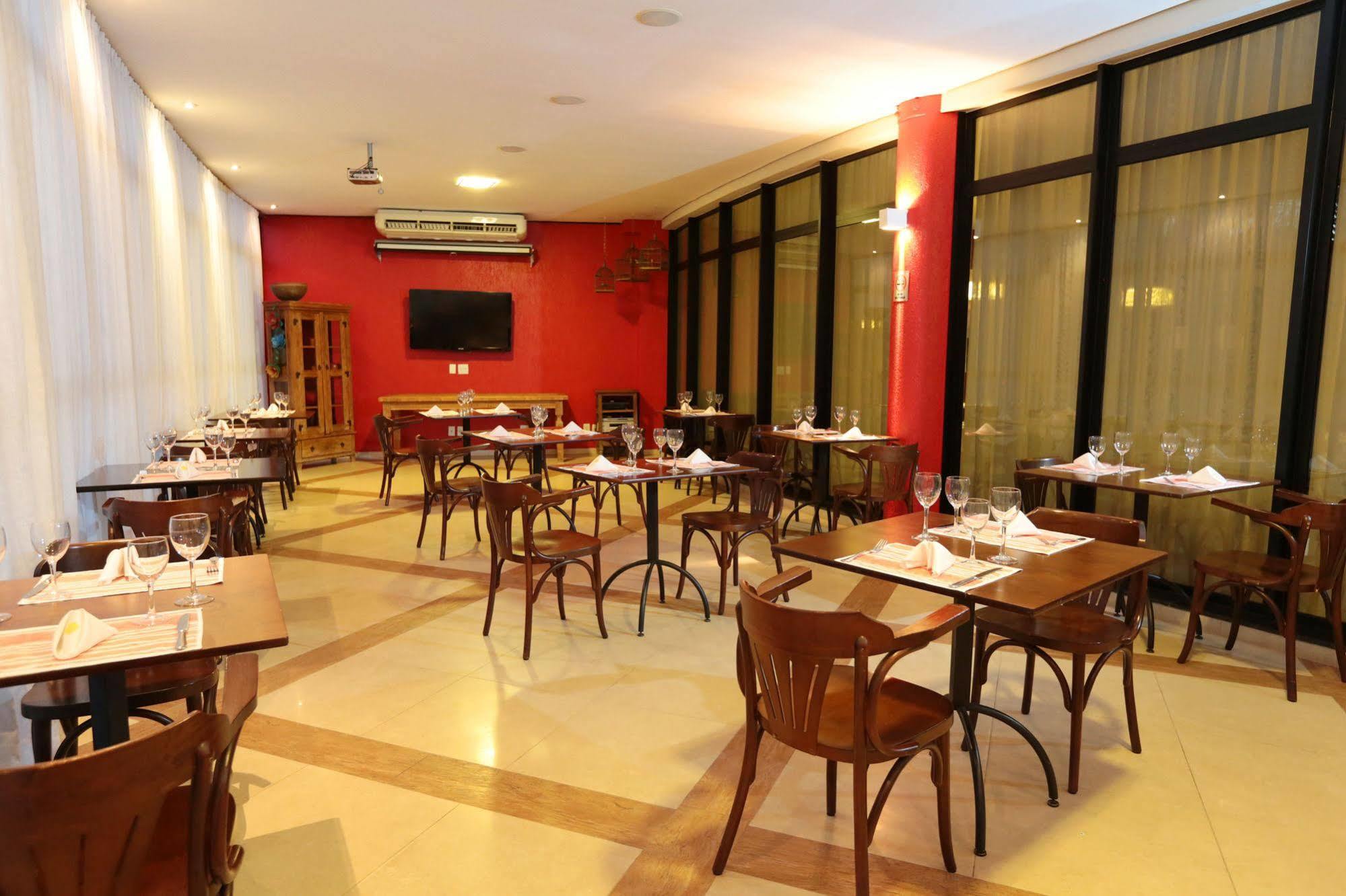 Executive Inn Hotel อูเบร์ลังเจีย ภายนอก รูปภาพ